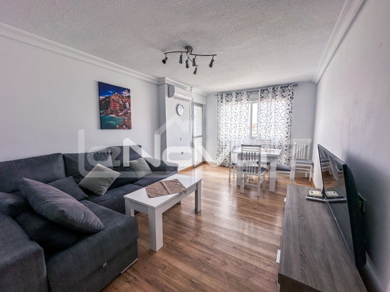 Oszałamiający penthouse z 3 sypialniami z solarium i widokiem na morze.. #954