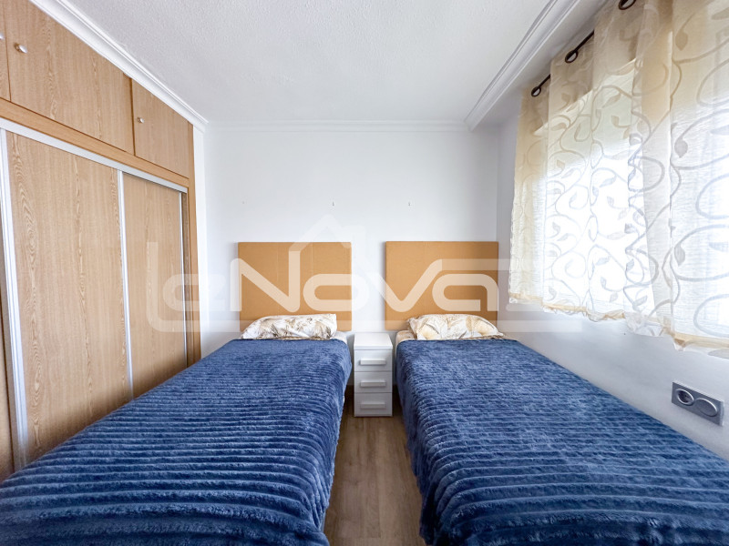 Oszałamiający penthouse z 3 sypialniami z solarium i widokiem na morze.. #954