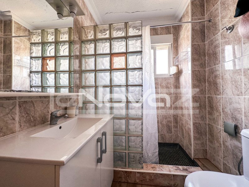 Oszałamiający penthouse z 3 sypialniami z solarium i widokiem na morze.. #954