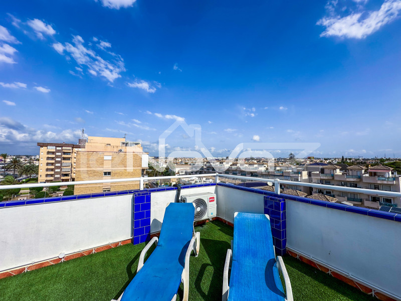 Oszałamiający penthouse z 3 sypialniami z solarium i widokiem na morze.. #954